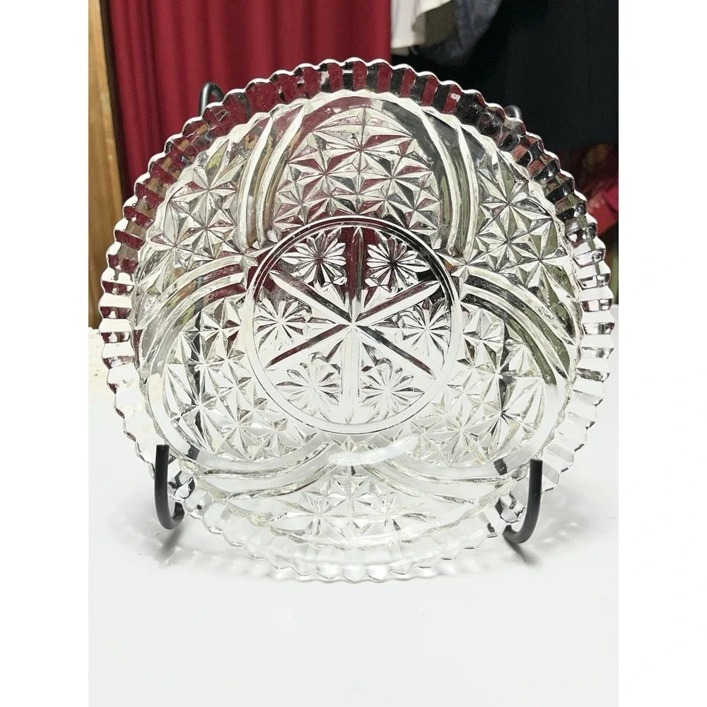 VTG Anchor Hocking‎ Crystal Clear Pressed Glass Stars and Bars Serving Bowl 8